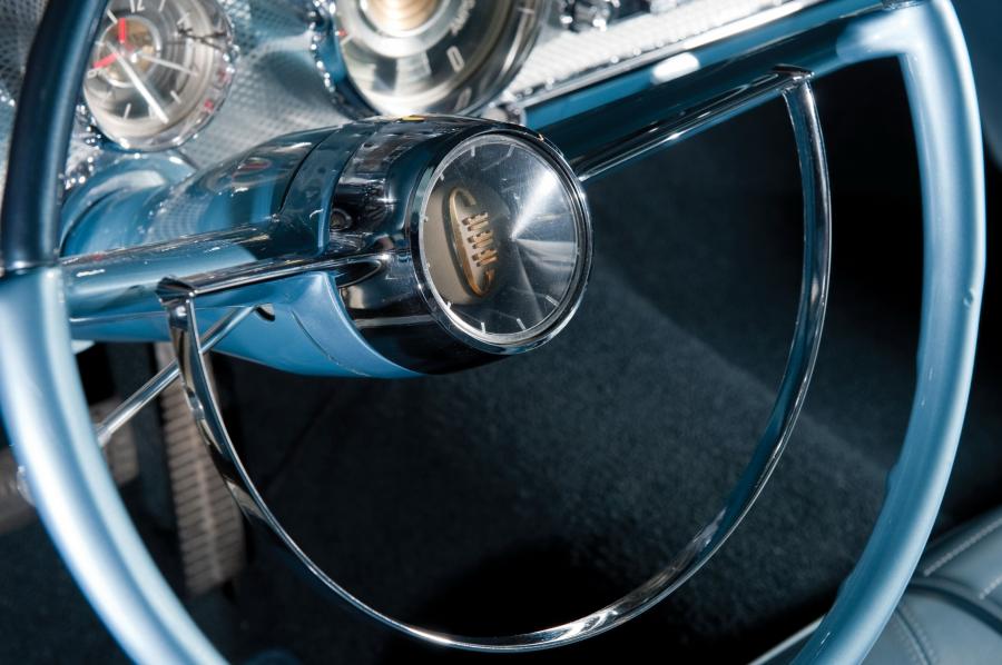 Детали интерьера Chrysler Windsor Hardtop Сoupe (L 512) 1959 года  (фото 3 из 19)